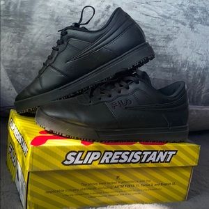 Fila Slip Resistant Leather Workshoe